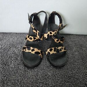 Arturo Chiang size 10 leopard print ankle strap 2 inch heel